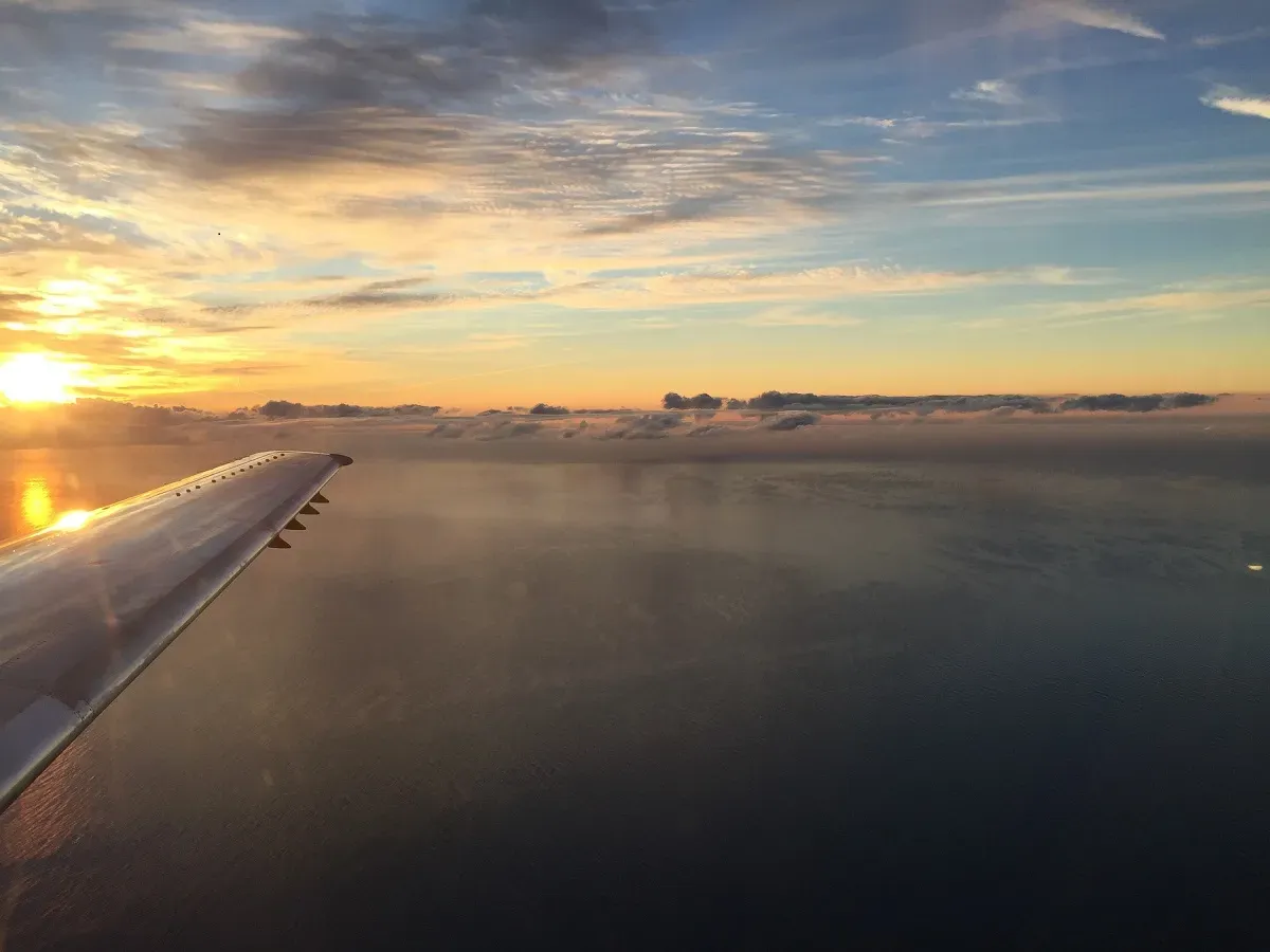 A beautiful sunrise coming into Chicago O'Hare.
